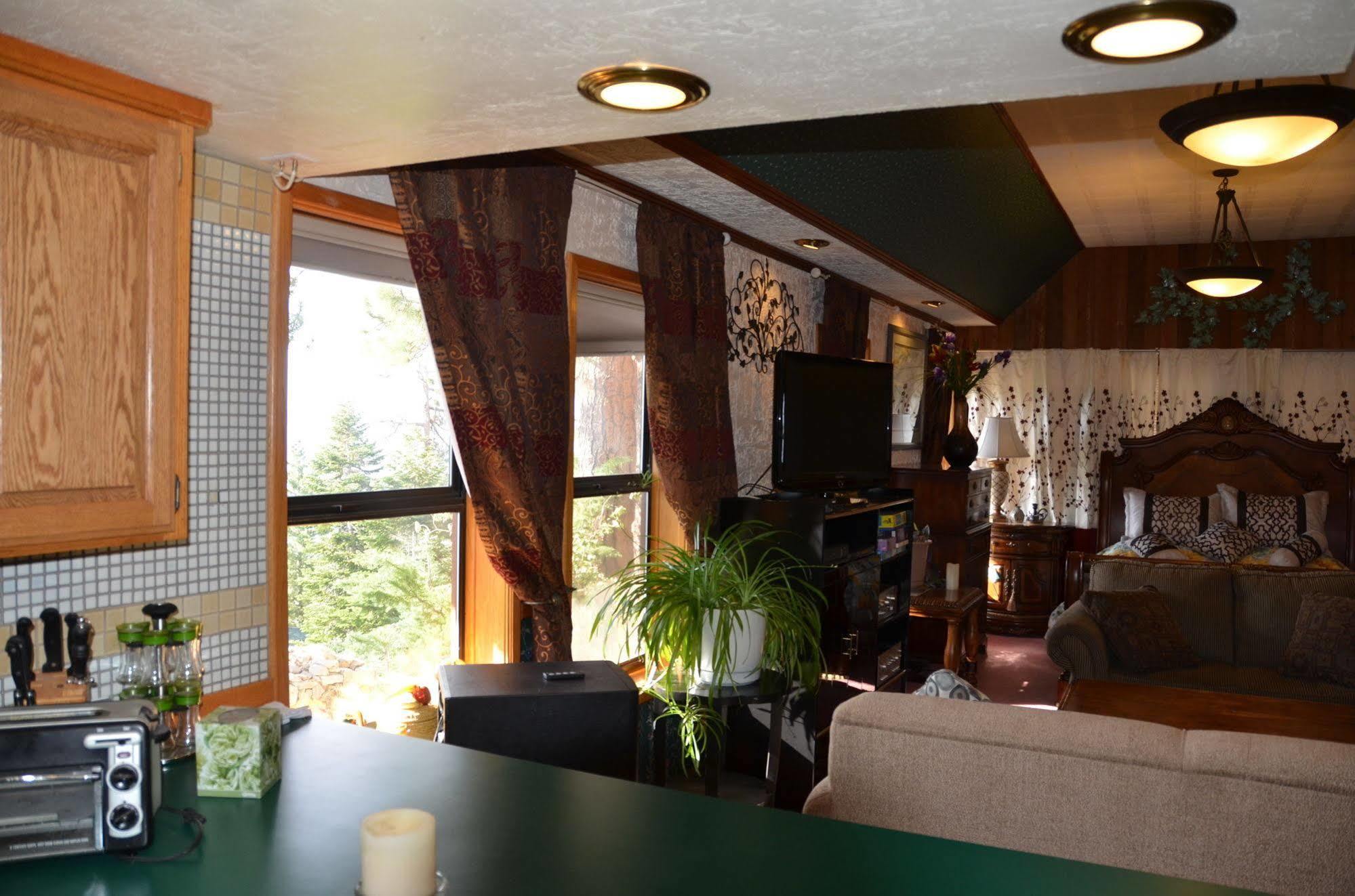 Where Eagles Fly Bed & Breakfast Elk Point Esterno foto
