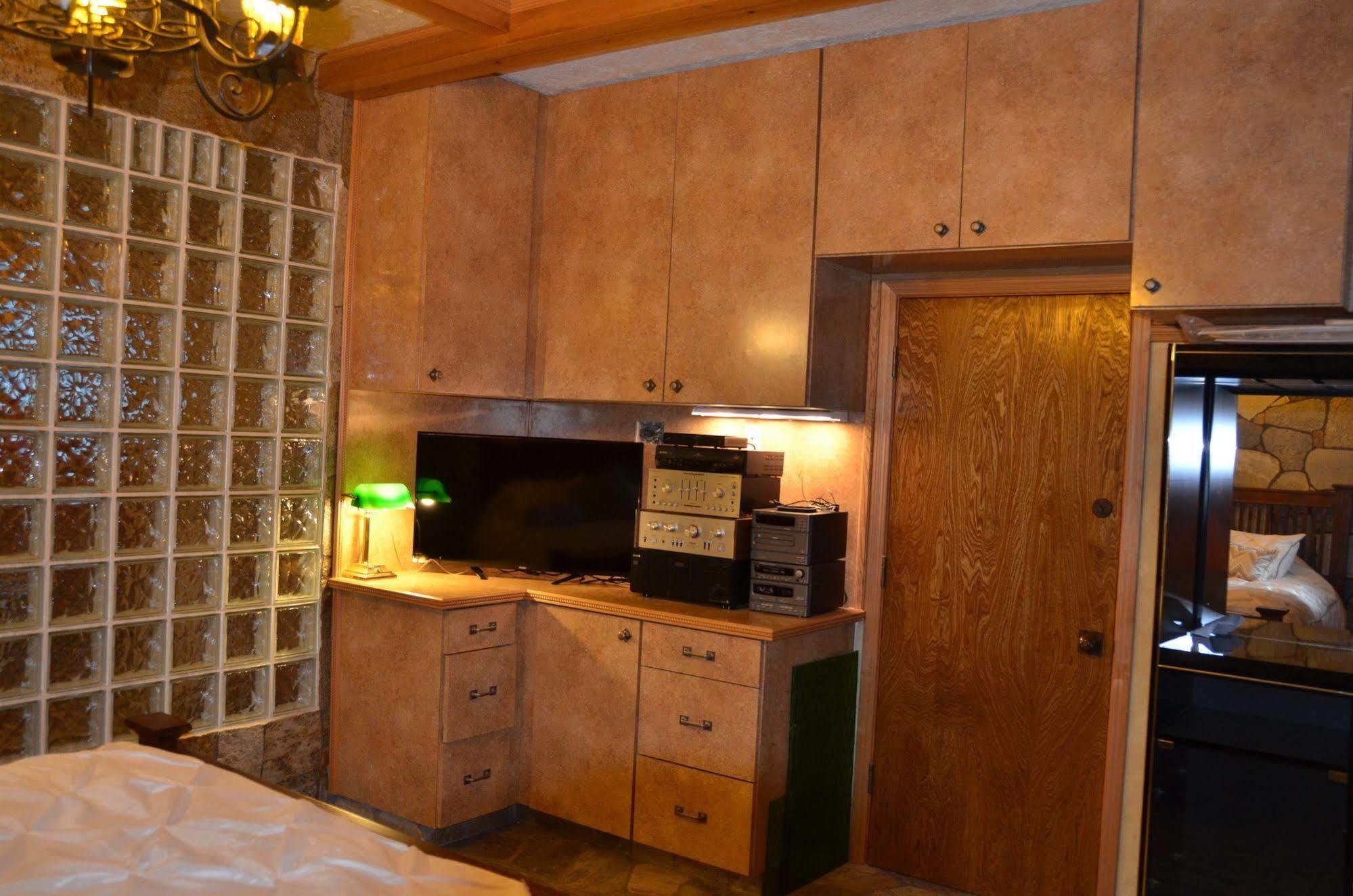 Where Eagles Fly Bed & Breakfast Elk Point Esterno foto